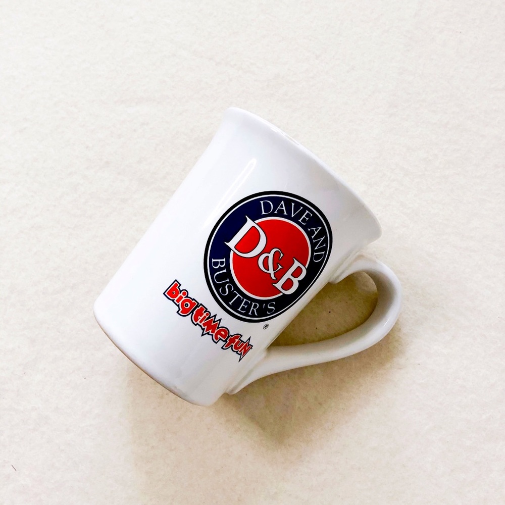 5/$18 Vintage Dave & Buster’s D&B White Ceramic Big Time Fun Tall Mug Coffee Cup